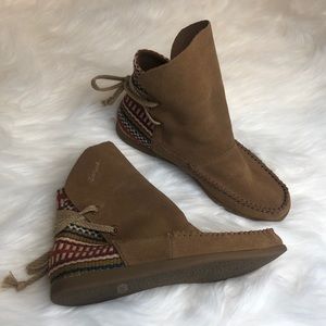 NEW! Sanuk Julep moccasin boots Chestnut Size 5